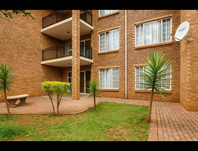 2 BEDROOM APARTMENT FOR SALE IN VALHALLA